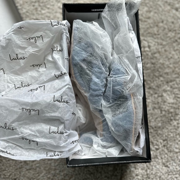 Lulus heels - Picture 2 of 6